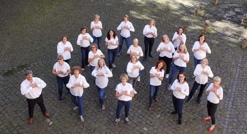 Mehr über den Artikel erfahren Endlich wieder live singen!